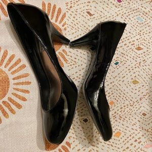Steve Madden Patent Leather Pumps Round Toe 2.5-3 inch heel